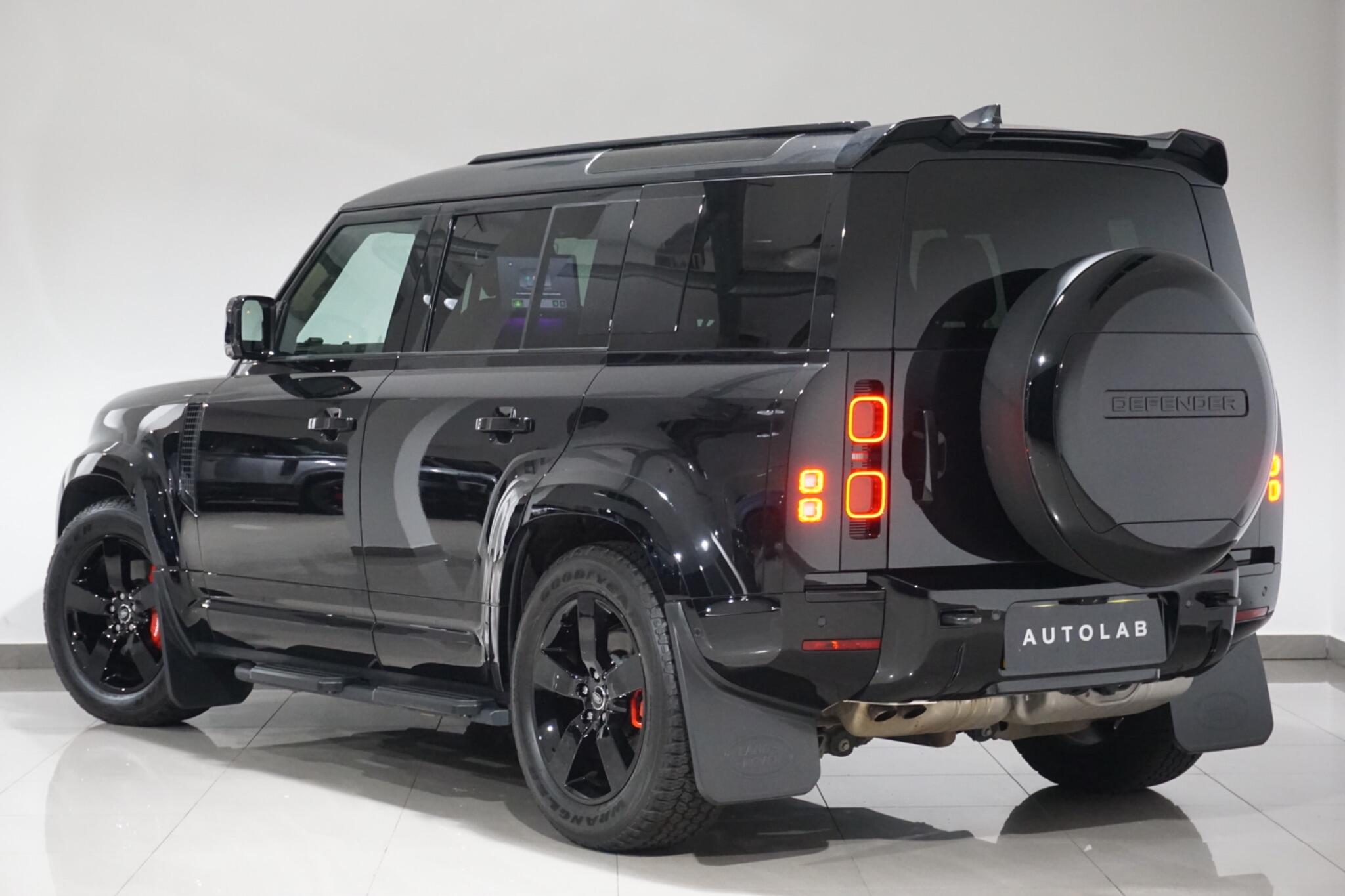 Land Rover Defender 110 3.0 D350 MHEV X-Dynamic SE SUV 5dr Diesel Auto 4WD Euro 6 (s/s) (350 ps)